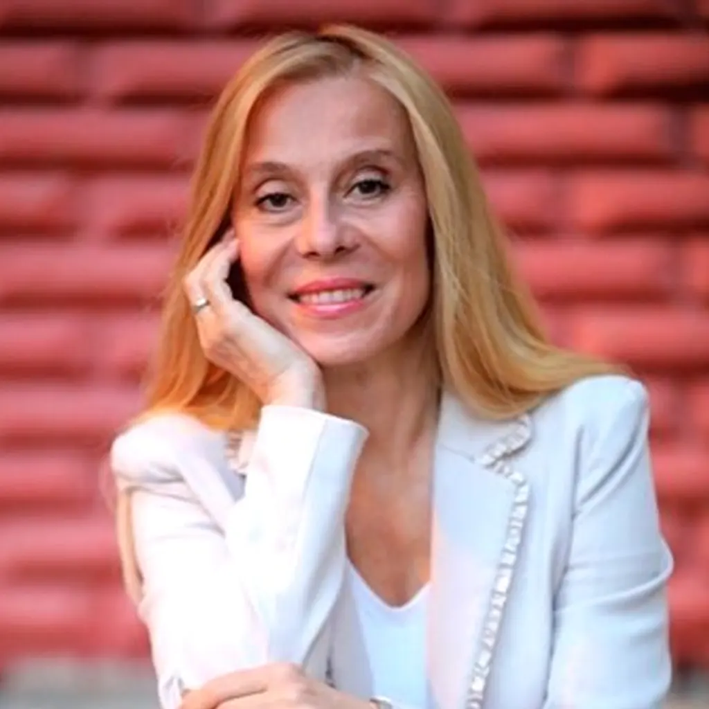 Psycholog Warszawa 10 prezes Fundacji Twoja Przyszłość prowadzi konsultację psychologiczną w gabinecie, specjalistka od traumy i zaburzeń lękowych